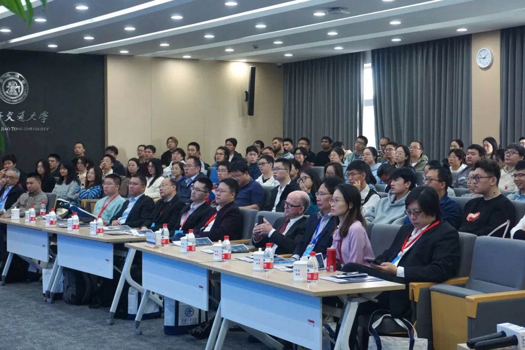 1732603611723567.jpg 640.jpg