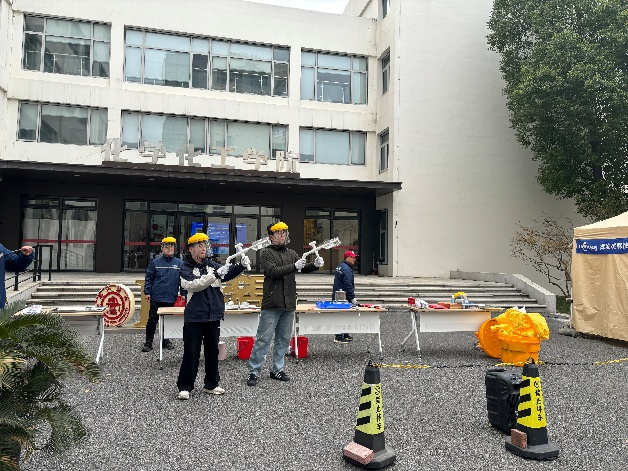 1765759921666375.png 图片 12.png